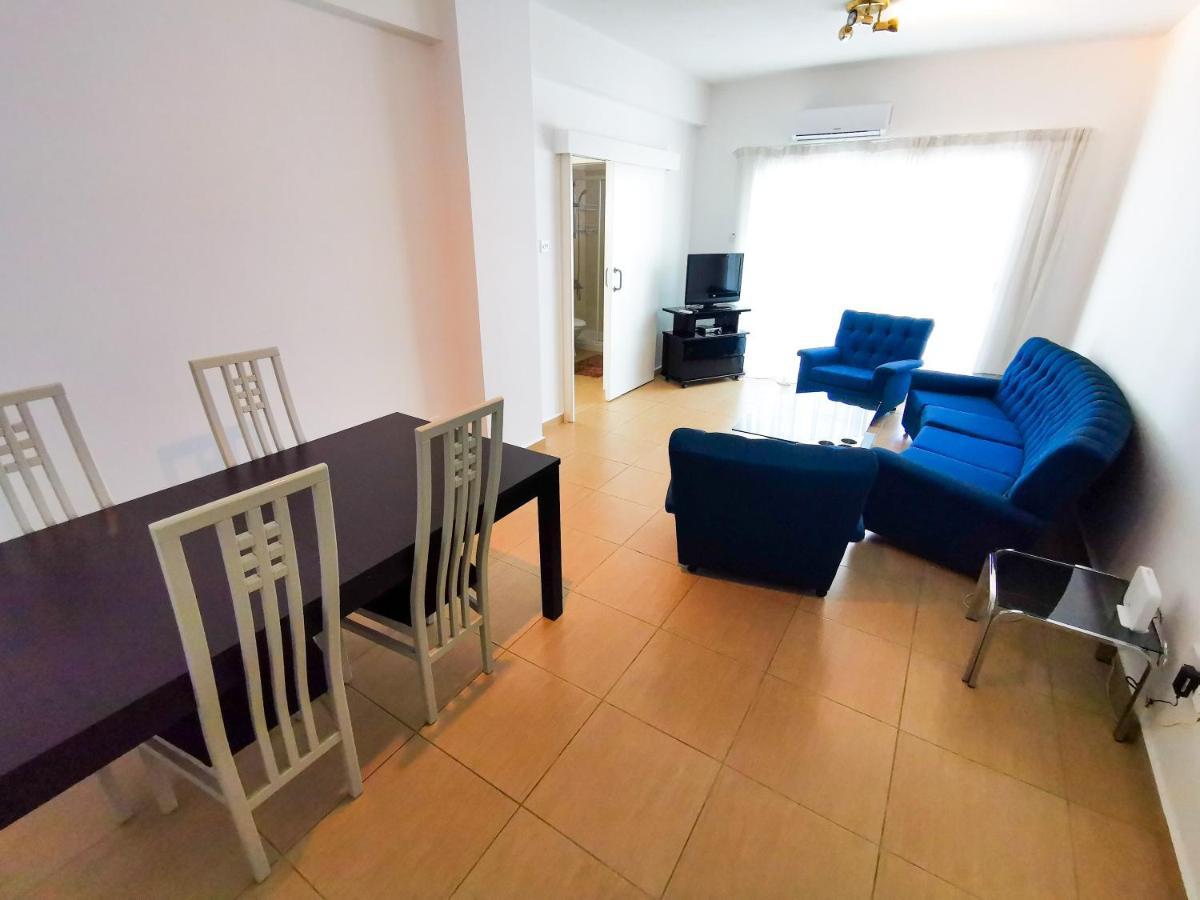 Off Course Seaview Apartment Larnaca Eksteriør billede
